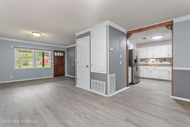 3214 Wesley Street, Pascagoula, MS 39567