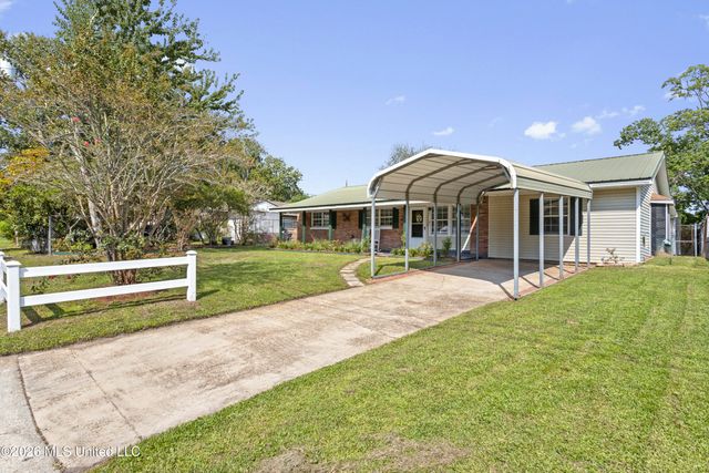 3214 Wesley Street, Pascagoula, MS 39567