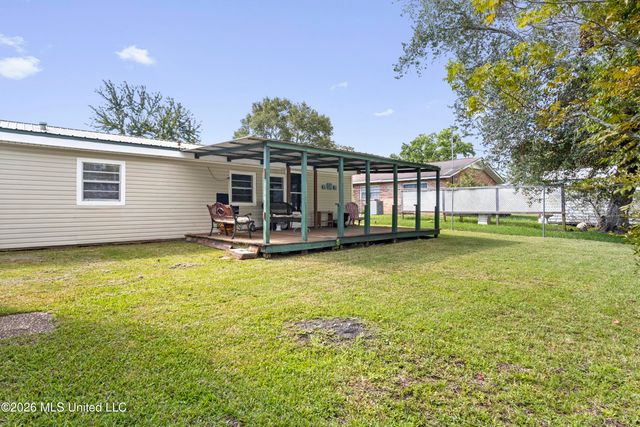 3214 Wesley Street, Pascagoula, MS 39567