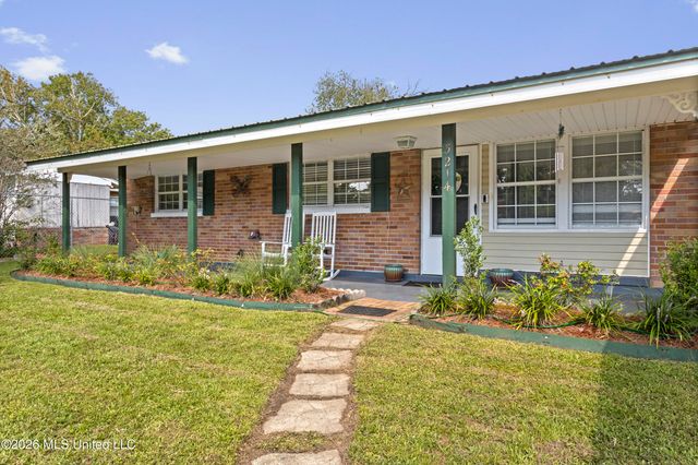 3214 Wesley Street, Pascagoula, MS 39567