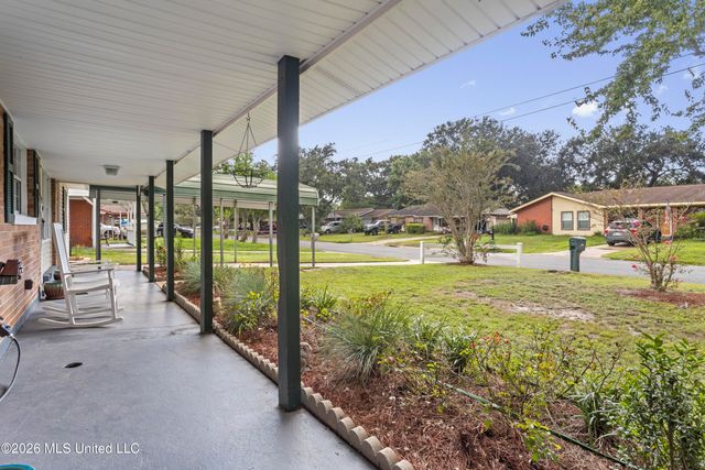 3214 Wesley Street, Pascagoula, MS 39567