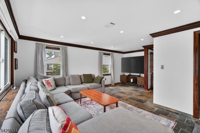 15 Greenwood Ave, West Orange Twp., NJ 07052