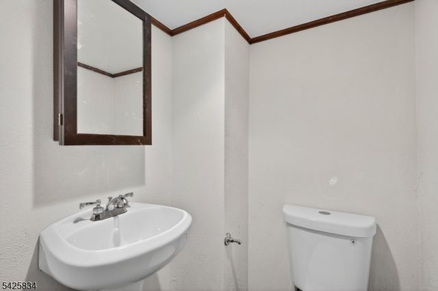 15 Greenwood Ave, West Orange Twp., NJ 07052