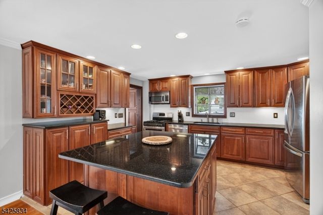 15 Greenwood Ave, West Orange Twp., NJ 07052