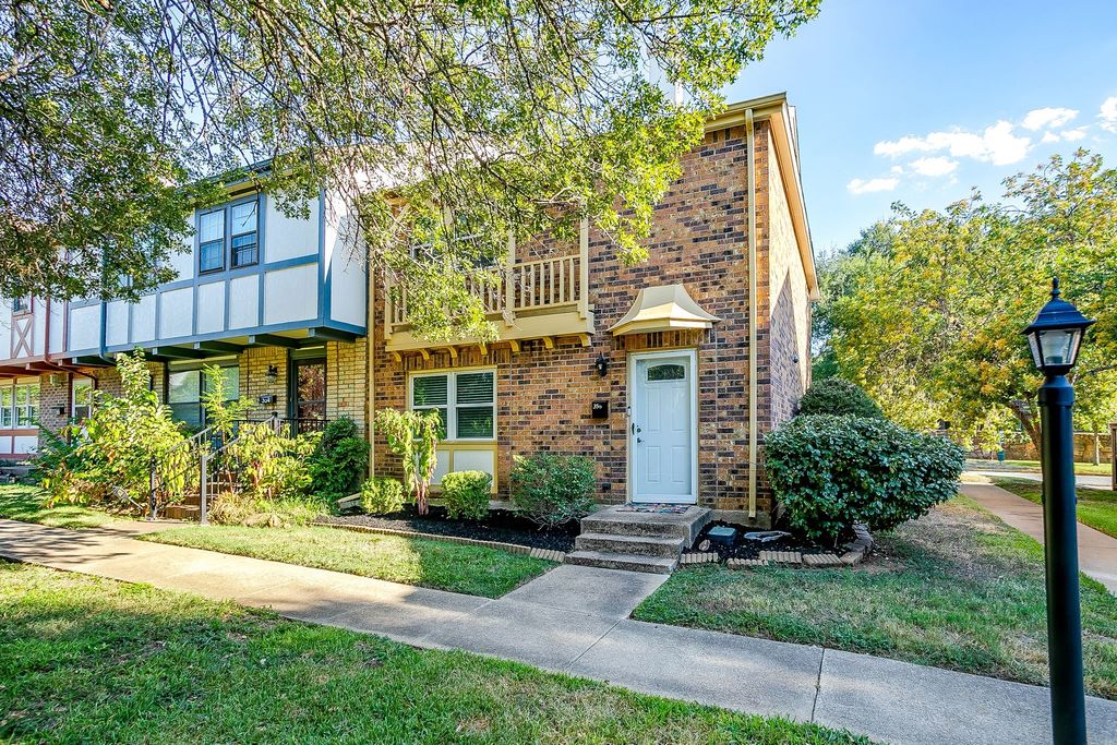 356 Westview Terrace, Arlington, TX 76013 — photo 2