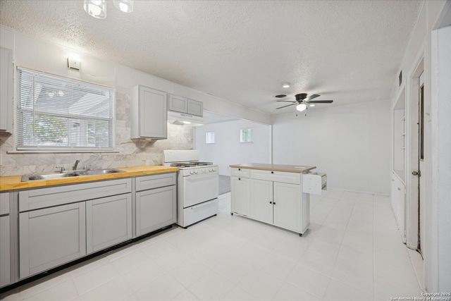 6110 War Bonnet, San Antonio, TX 78238