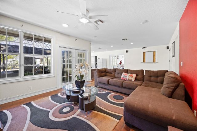 12629 N 75th Ln N, Unincorporated Palm Beach County, FL 33412