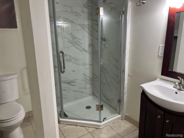 5503 CALHOUN Street, Dearborn, MI 48126