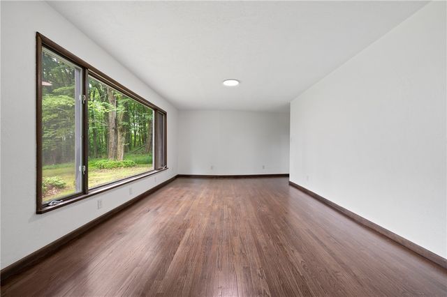 1156 Cole Rd, Kiskiminetas Twp, PA 15613