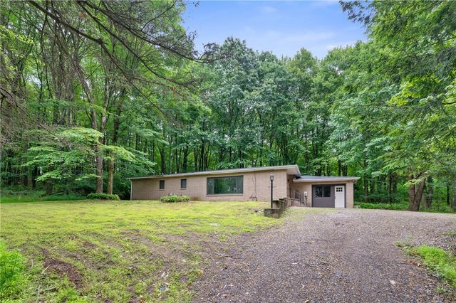 1156 Cole Rd, Kiskiminetas Twp, PA 15613