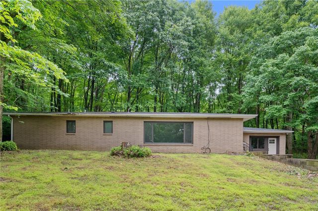 1156 Cole Rd, Kiskiminetas Twp, PA 15613