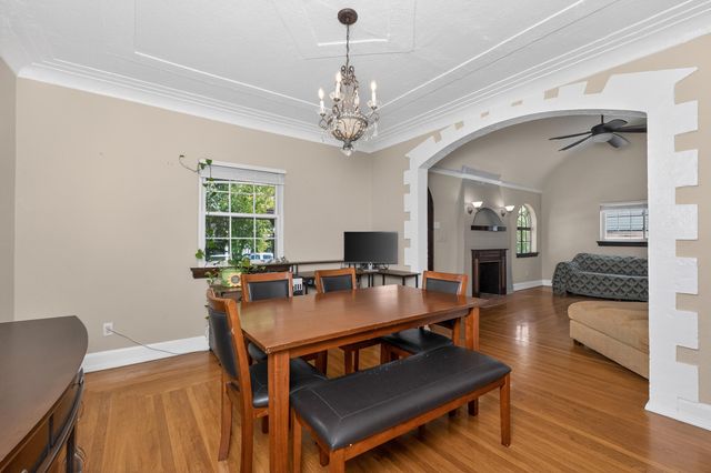 904 Clayton Court, Bellevue, KY 41073