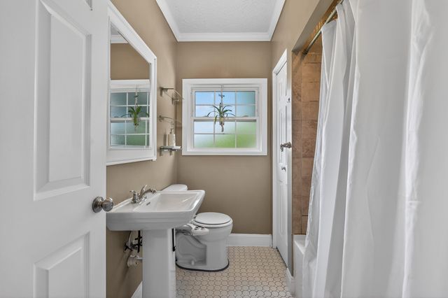 904 Clayton Court, Bellevue, KY 41073