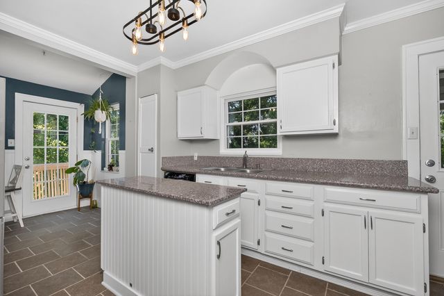 904 Clayton Court, Bellevue, KY 41073