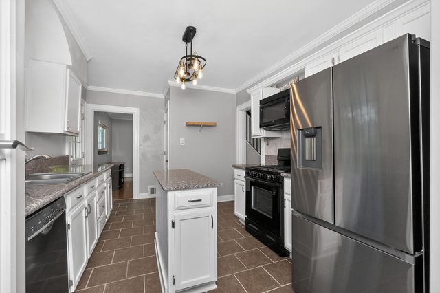 904 Clayton Court, Bellevue, KY 41073