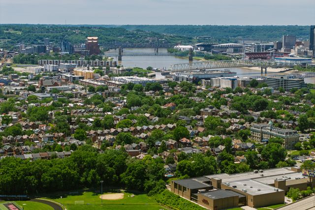 904 Clayton Court, Bellevue, KY 41073