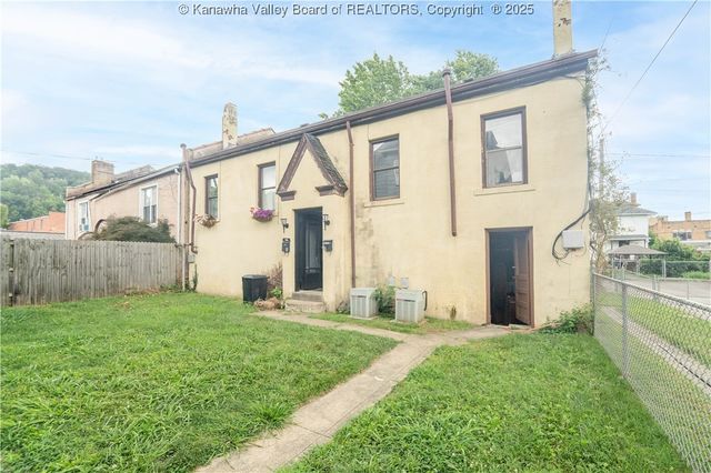 512 Maxwell Street, Charleston, WV 25311