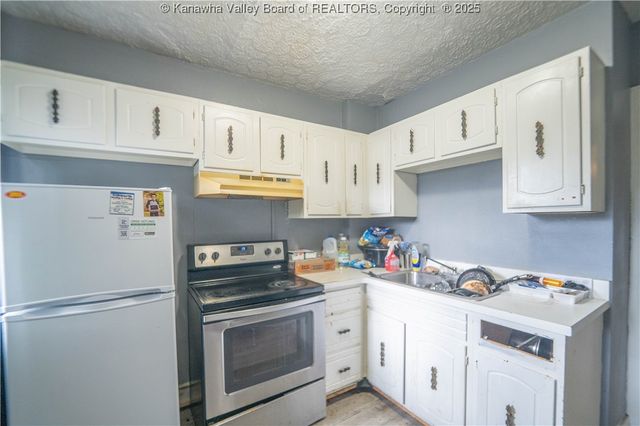 512 Maxwell Street, Charleston, WV 25311