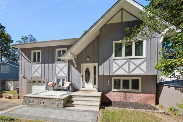 114 Rollins Trl, Hopatcong Boro, NJ 07843