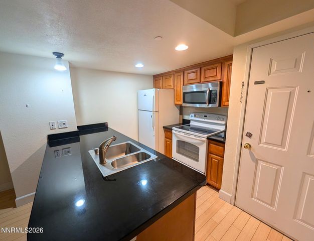 450 N Arlington Avenue UNIT 502, Reno, NV 89503