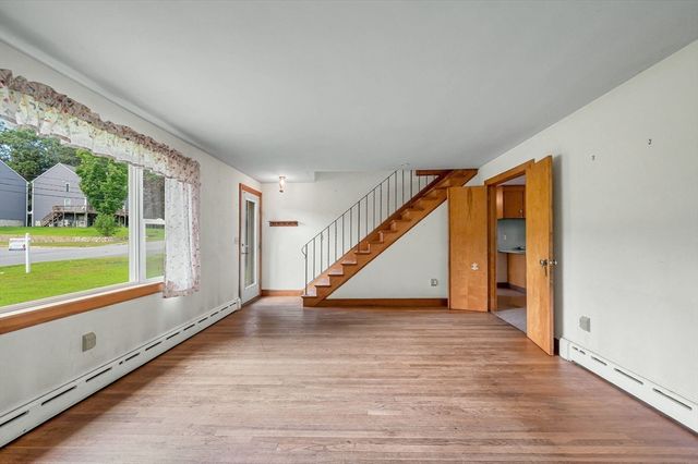 129 Forest St, Haverhill, MA 01832