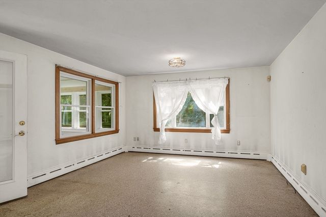 129 Forest St, Haverhill, MA 01832