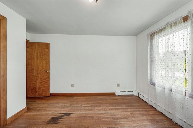 129 Forest St, Haverhill, MA 01832