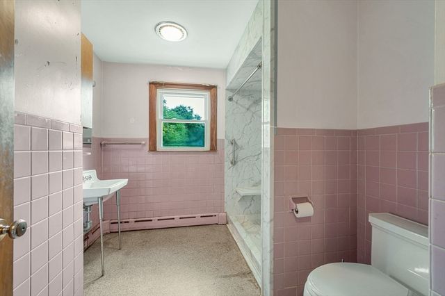 129 Forest St, Haverhill, MA 01832