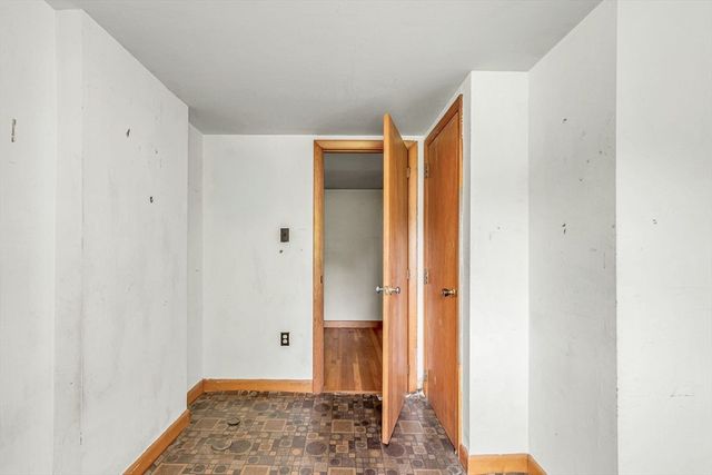 129 Forest St, Haverhill, MA 01832
