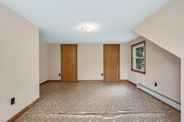 129 Forest St, Haverhill, MA 01832