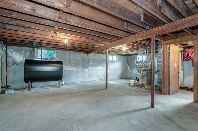 129 Forest St, Haverhill, MA 01832