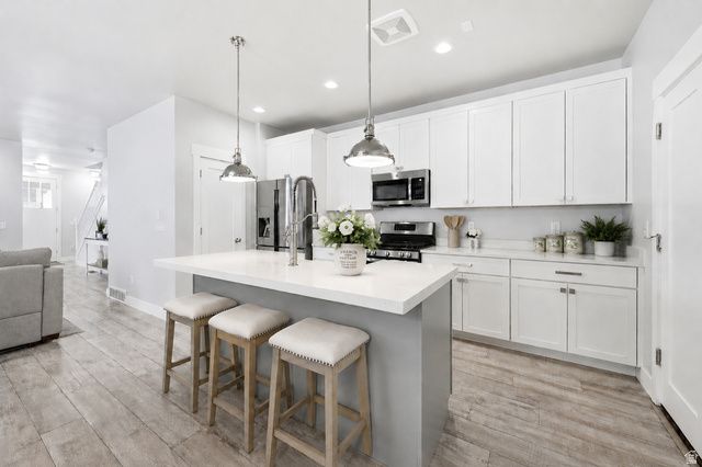 10767 S LAKE TERRACE AVE, South Jordan, UT 84009