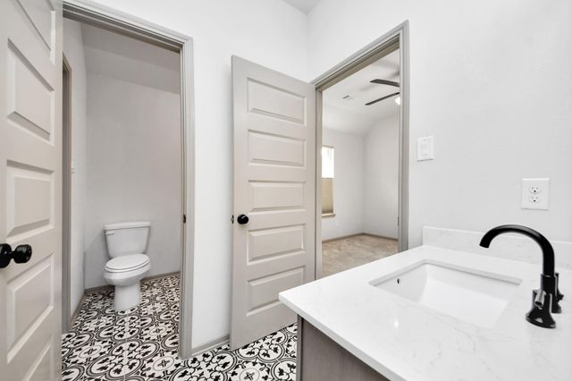 1423 Hackberry Heights Drive, Richmond, TX 77406