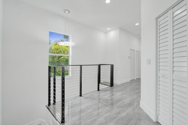 1215 W Las Olas Boulevard 1215, Fort Lauderdale, FL 33312