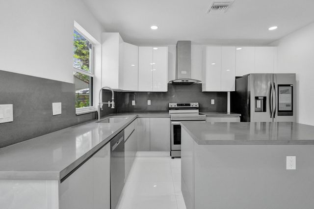 1215 W Las Olas Boulevard 1215, Fort Lauderdale, FL 33312