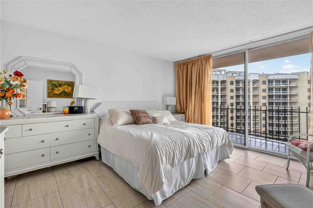 1212 BEN FRANKLIN DRIVE 1205, Sarasota, FL 34236