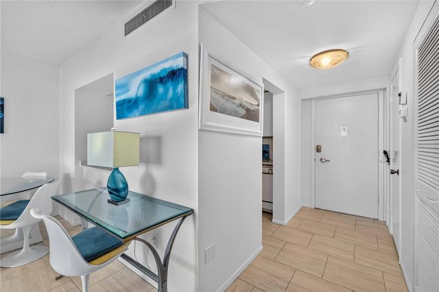 1212 BEN FRANKLIN DRIVE 1205, Sarasota, FL 34236