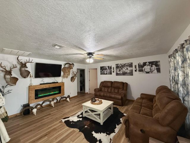 3699 Cr 114, Centerville, TX 75833