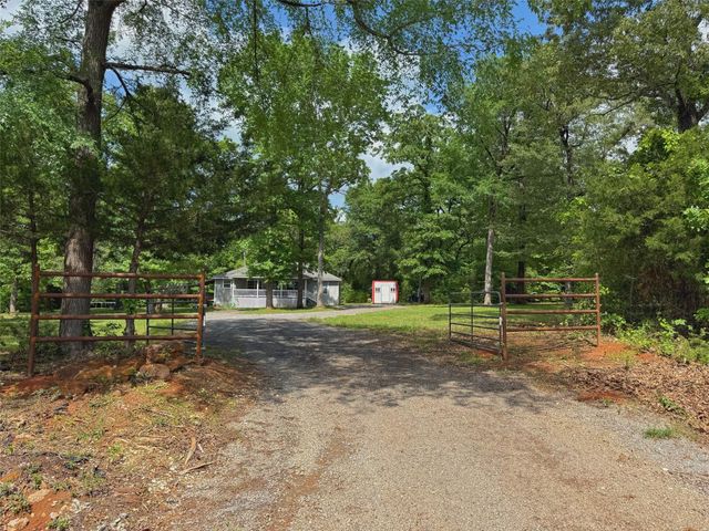 3699 Cr 114, Centerville, TX 75833
