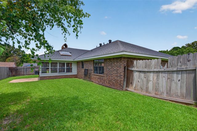 6301 Kenwood Drive, Shreveport, LA 71119