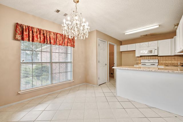 81 Meadow Ridge Loop, Maumelle, AR 72113