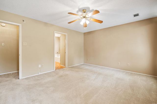 81 Meadow Ridge Loop, Maumelle, AR 72113