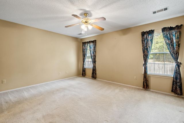 81 Meadow Ridge Loop, Maumelle, AR 72113