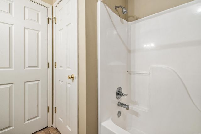 81 Meadow Ridge Loop, Maumelle, AR 72113