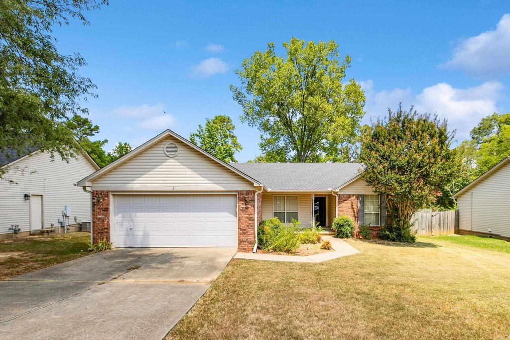 81 Meadow Ridge Loop, Maumelle, AR 72113