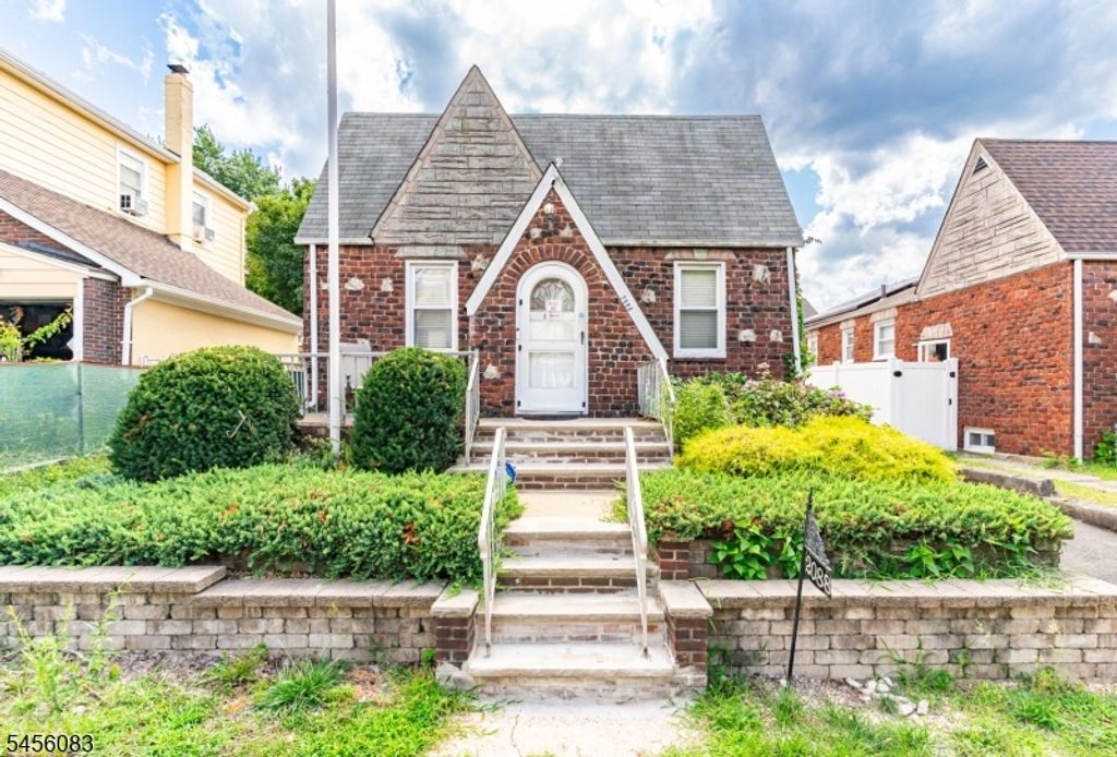 2088 Lentz Ave, Union Twp., NJ 07083 — exterior