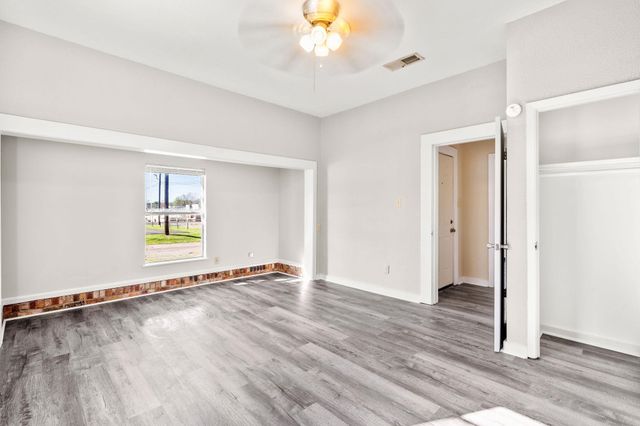 2001 E Grand Ave., Marshall, TX 75672