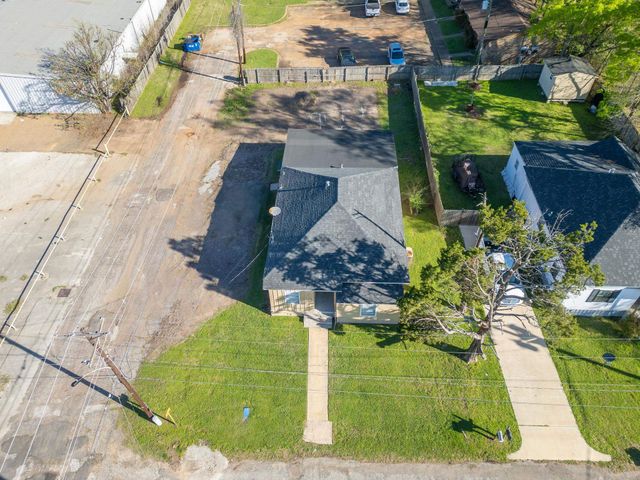 2001 E Grand Ave., Marshall, TX 75672