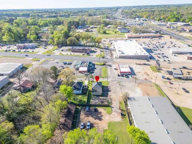 2001 E Grand Ave., Marshall, TX 75672