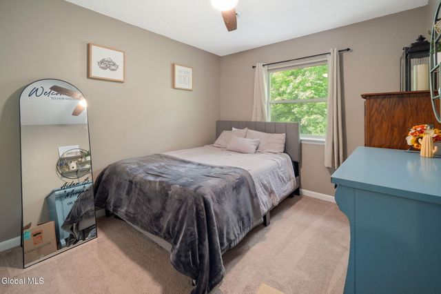 1710 Cambridge Manor Drive, Schenectady, NY 12302